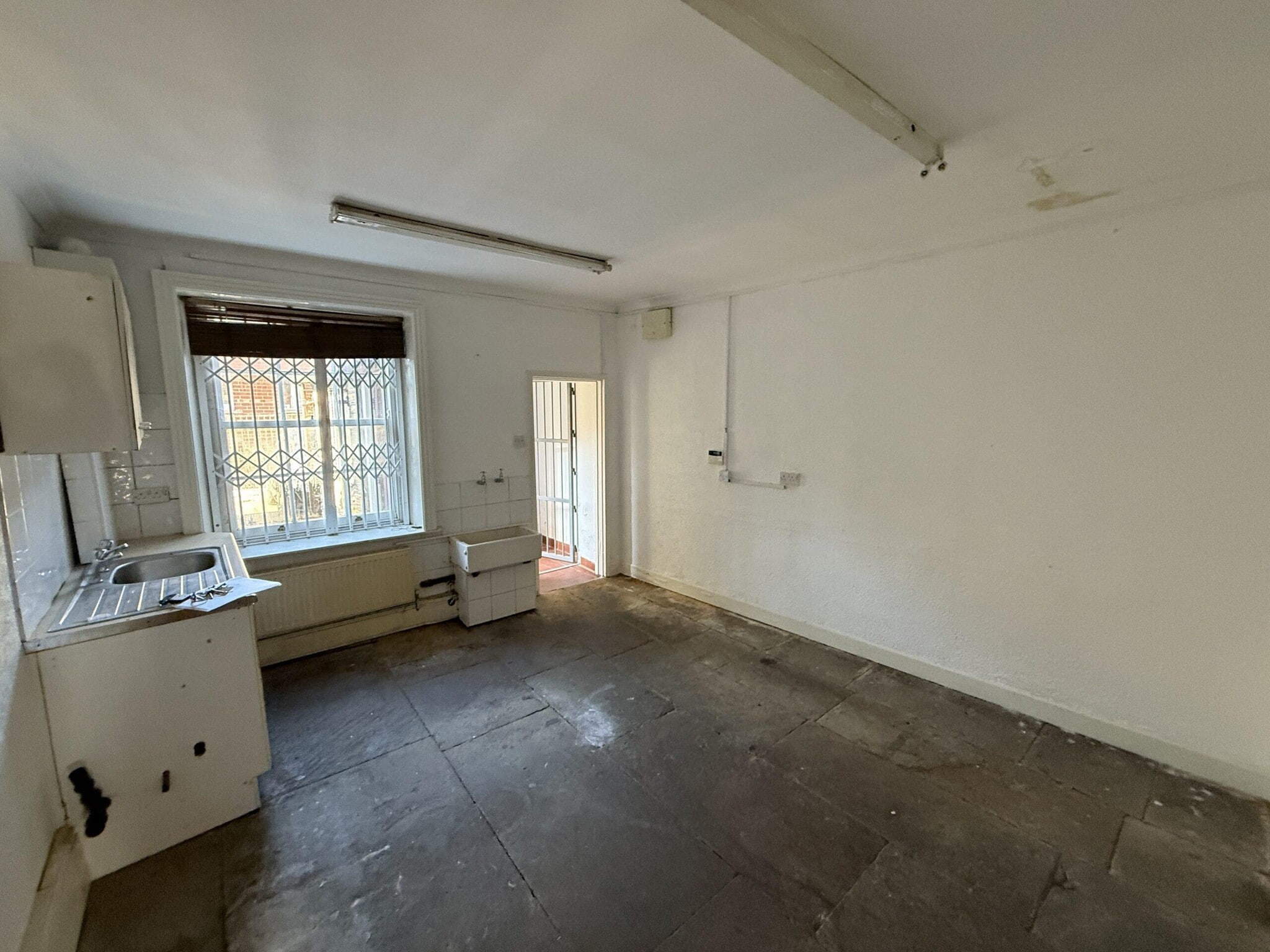 188 Whitham Rd, Sheffield for lease Interior Photo- Image 1 of 5