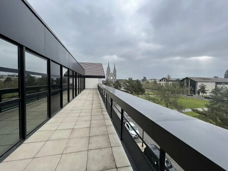 Office in Soissons for lease - Building Photo - Image 3 of 6