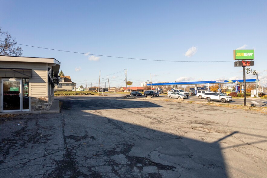 501 7th North St, Liverpool, NY for sale - Building Photo - Image 3 of 12