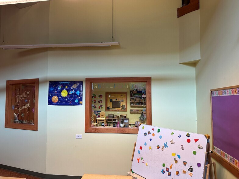 118 S Ashland Ave, Chicago, IL for lease - Interior Photo - Image 3 of 6