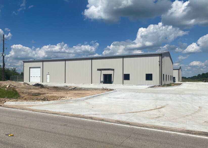 19286 Kickapoo Rd, Waller, TX 77484 Alpine Business Park Building 2