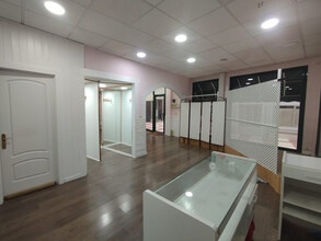 Retail in Quintanar de la Orden, Toledo for lease Interior Photo- Image 1 of 1