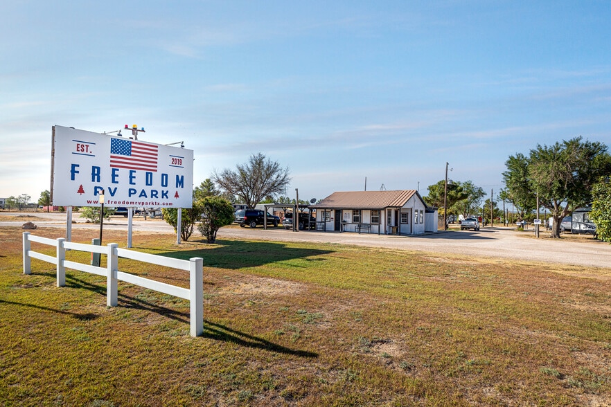 Freedom RV Park portfolio of 2 properties for sale on LoopNet.com - Building Photo - Image 3 of 8