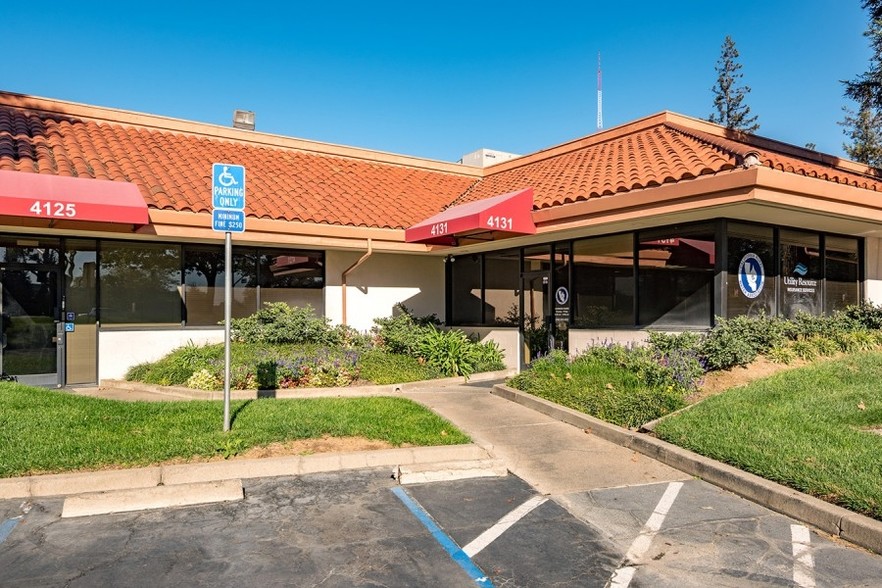 4125-4131 Northgate Blvd, Sacramento, CA for lease - Building Photo - Image 3 of 12