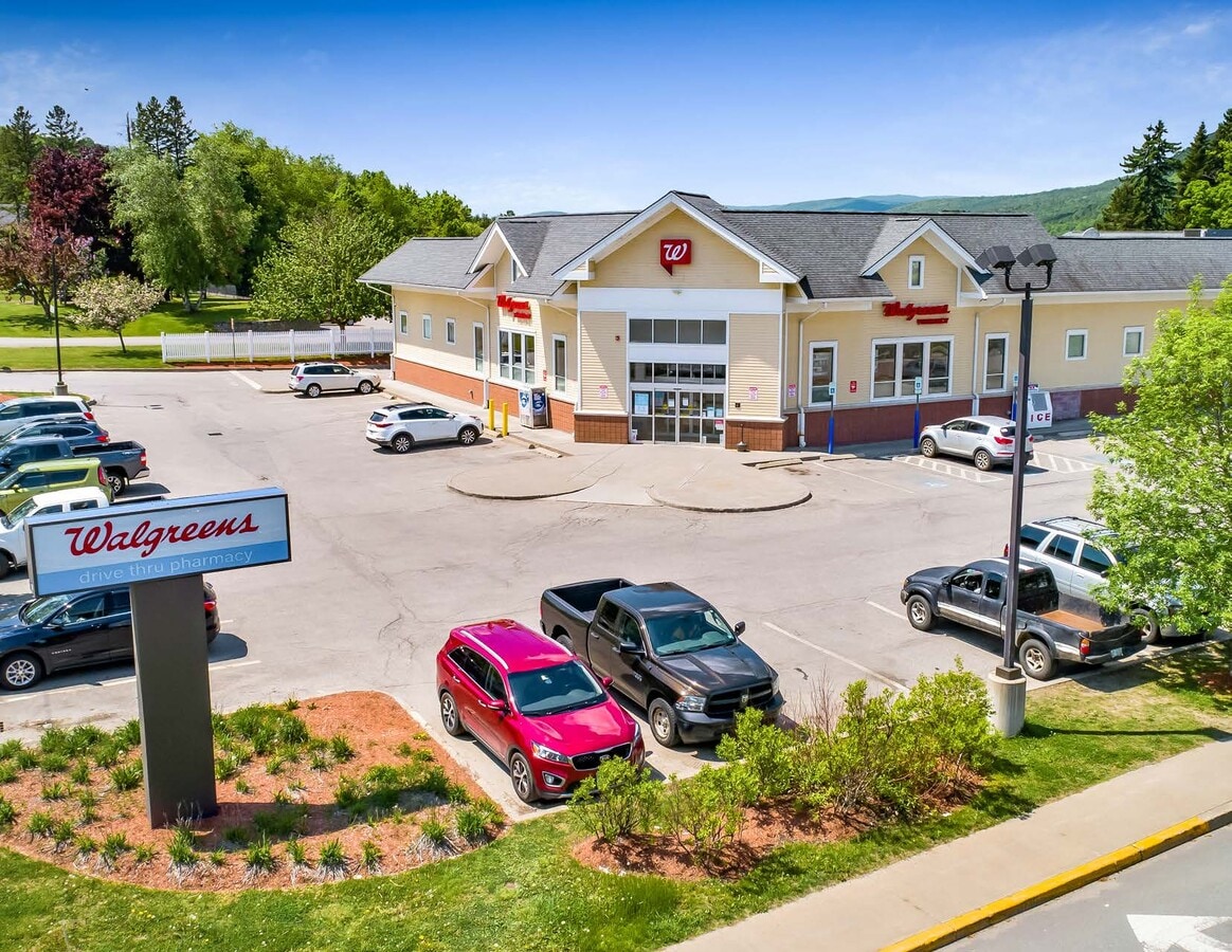 91 Main St, Colebrook, NH 03576