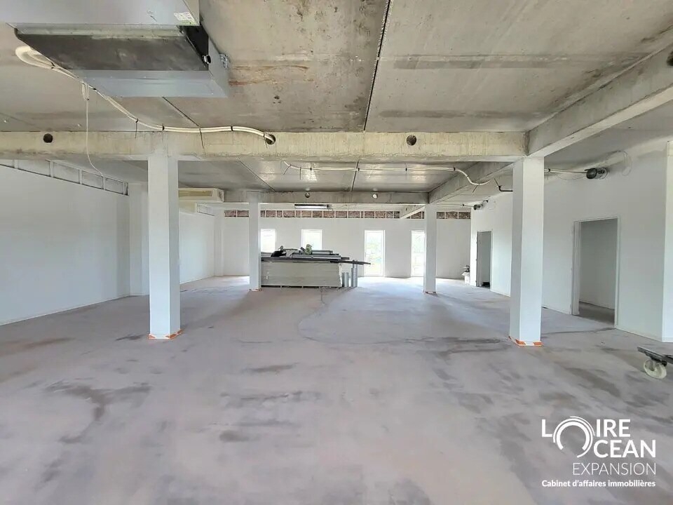 Office in Pornic for lease Building Photo- Image 1 of 7