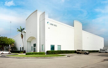 3500 SW 20th St, Pembroke Park, FL for lease Interior Photo- Image 2 of 8