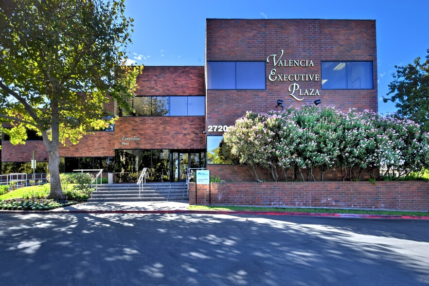 27201 Tourney Rd, Valencia, CA for lease - Building Photo - Image 3 of 7