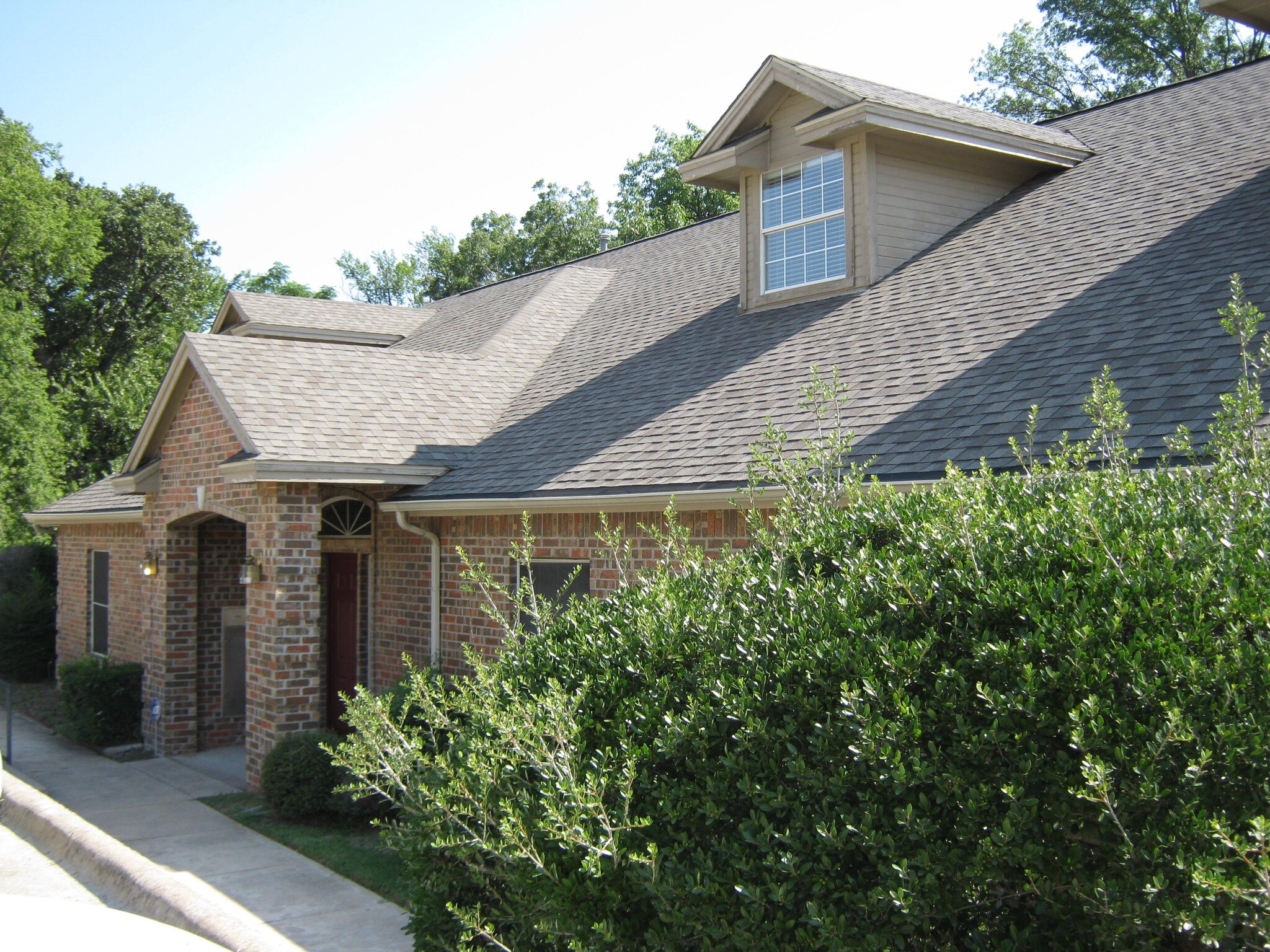621 W College St, Grapevine, TX for sale Building Photo- Image 1 of 1