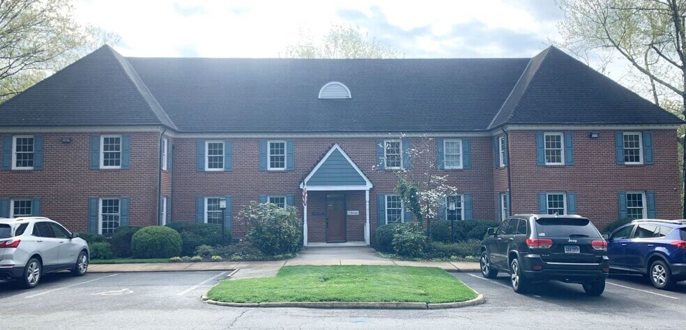 1010 Ednam Ctr, Charlottesville, VA for sale - Building Photo - Image 1 of 1