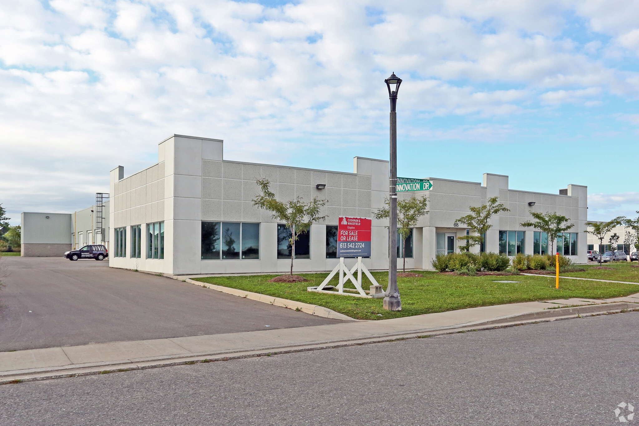 695 Innovation Dr, Kingston, ON for lease Primary Photo- Image 1 of 4