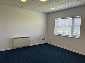 Ashwellthorpe Industrial Estate, Ashwellthorpe for lease Interior Photo- Image 2 of 4