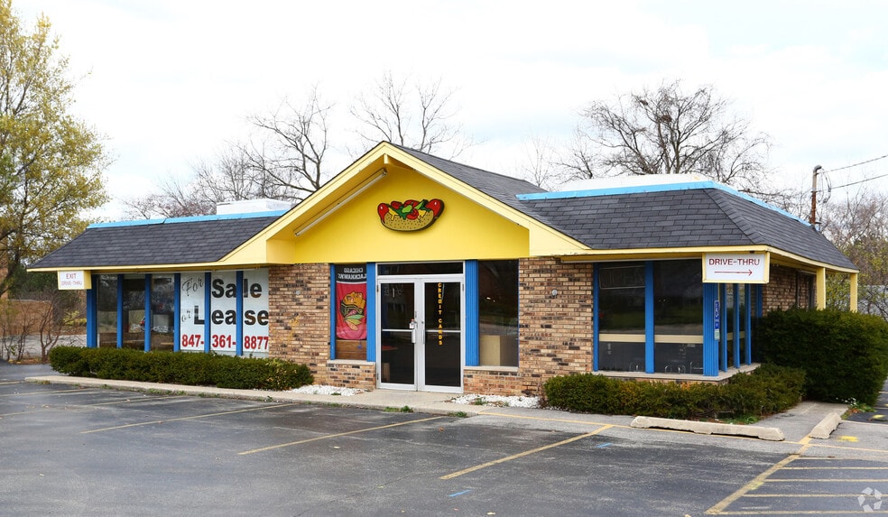 1124 N Milwaukee Ave, Libertyville, IL for lease - Building Photo - Image 1 of 17