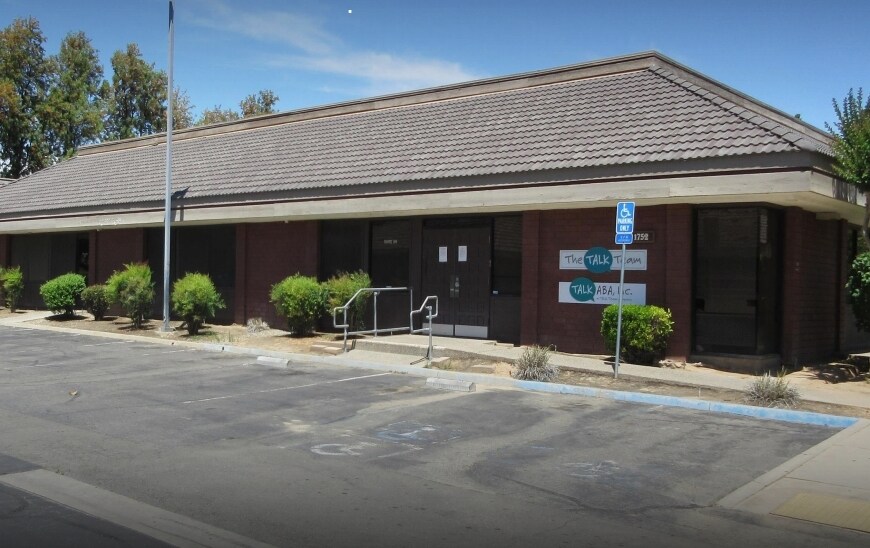 1752 E Bullard Ave, Fresno, CA 93710