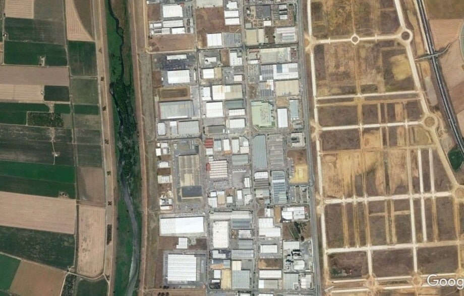 Poligono la Isla, Dos Hermanas, la, S/N, Dos Hermanas, Sevilla for lease - Building Photo - Image 1 of 10