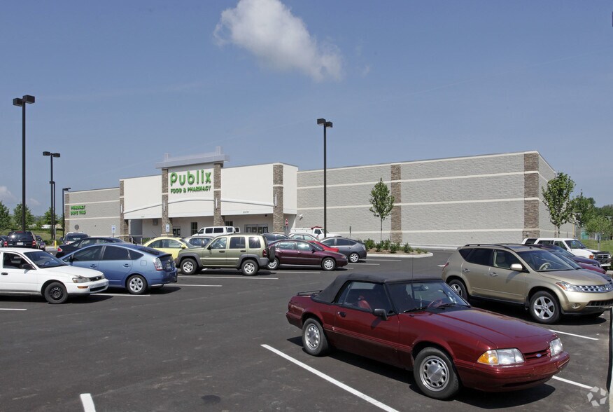 6602-6614 Charlotte Pike, Nashville, TN for lease - Primary Photo - Image 2 of 7