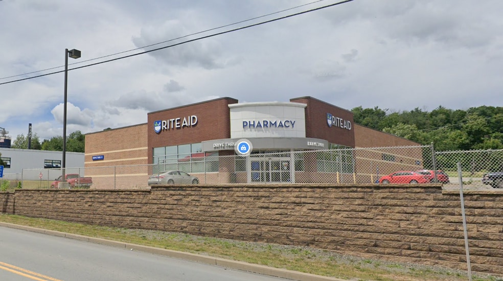 801 Grow Ave, Montrose, PA for lease - Building Photo - Image 2 of 16