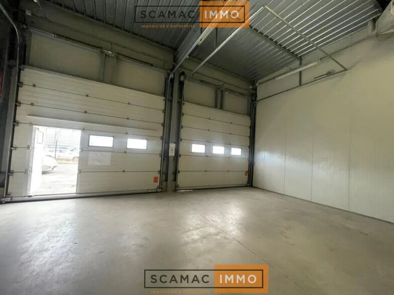 Flex in Guibeville for sale - Interior Photo - Image 1 of 7