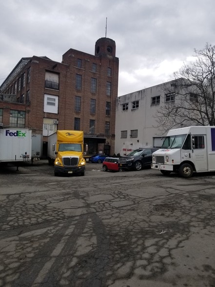 2 Mill St, Cornwall, NY for sale - Primary Photo - Image 1 of 8