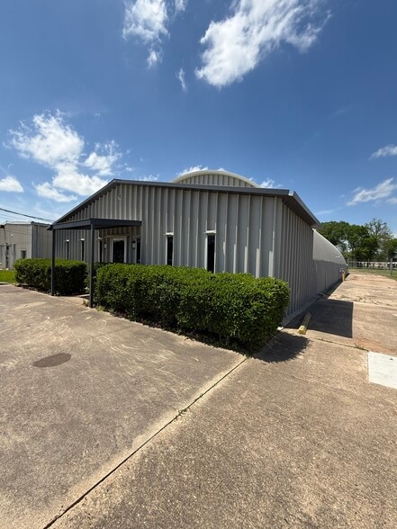 4803 Hazel Jones Rd, Bossier City, LA for lease - Building Photo - Image 3 of 12