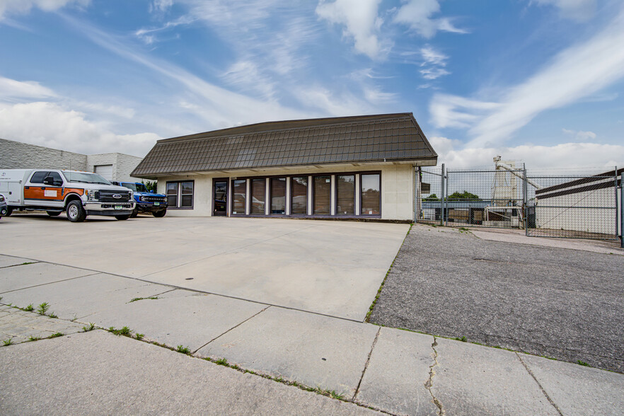 3320 Chelton Loop S, Colorado Springs, CO for lease - Building Photo - Image 2 of 34