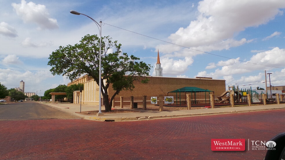 629 Baltimore St, Plainview, TX for lease - Building Photo - Image 3 of 17
