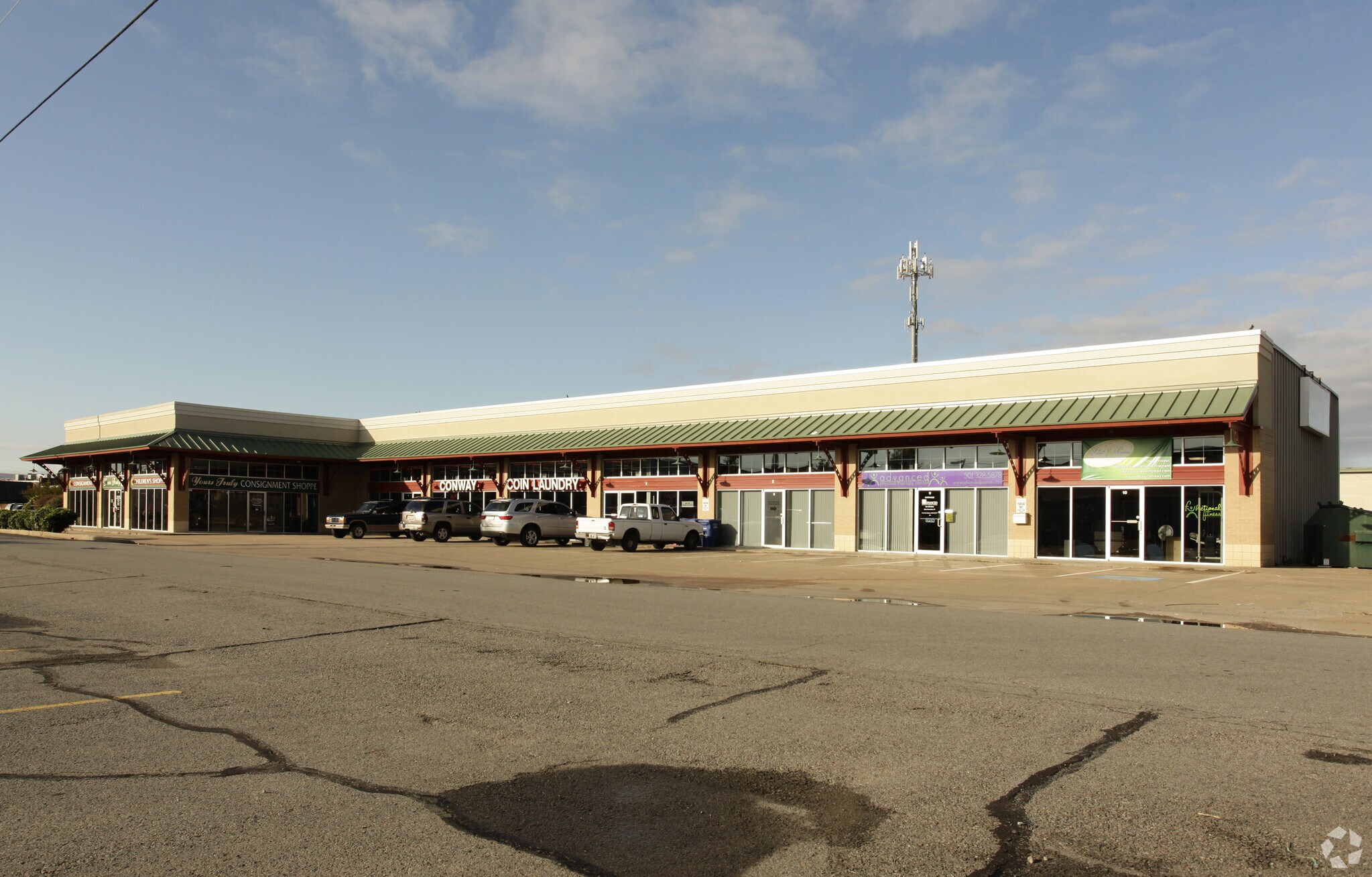 1065 Clayton St, Conway, AR for sale Primary Photo- Image 1 of 1