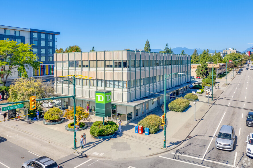 5655 Cambie St, Vancouver, BC for sale - Building Photo - Image 1 of 8