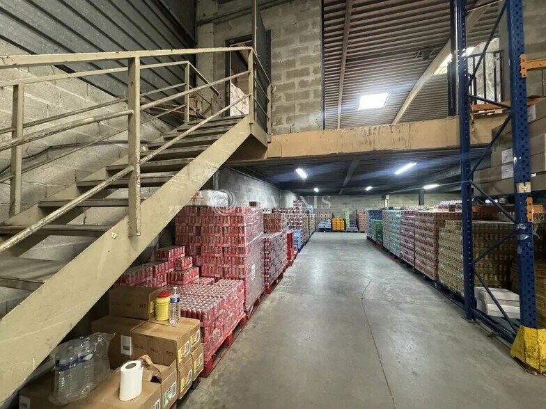 Flex in Sarcelles for sale - Building Photo - Image 2 of 7