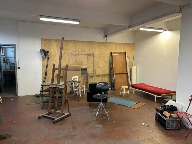 Flex in Notre-Dame-de-Bondeville for sale - Interior Photo - Image 1 of 2