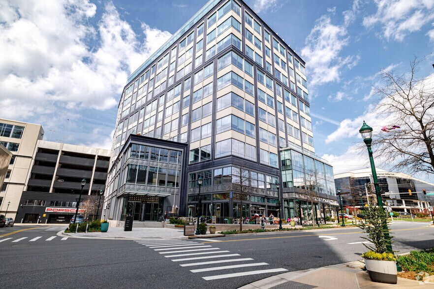 909 Rose Ave, North Bethesda, MD for lease - Building Photo - Image 1 of 16
