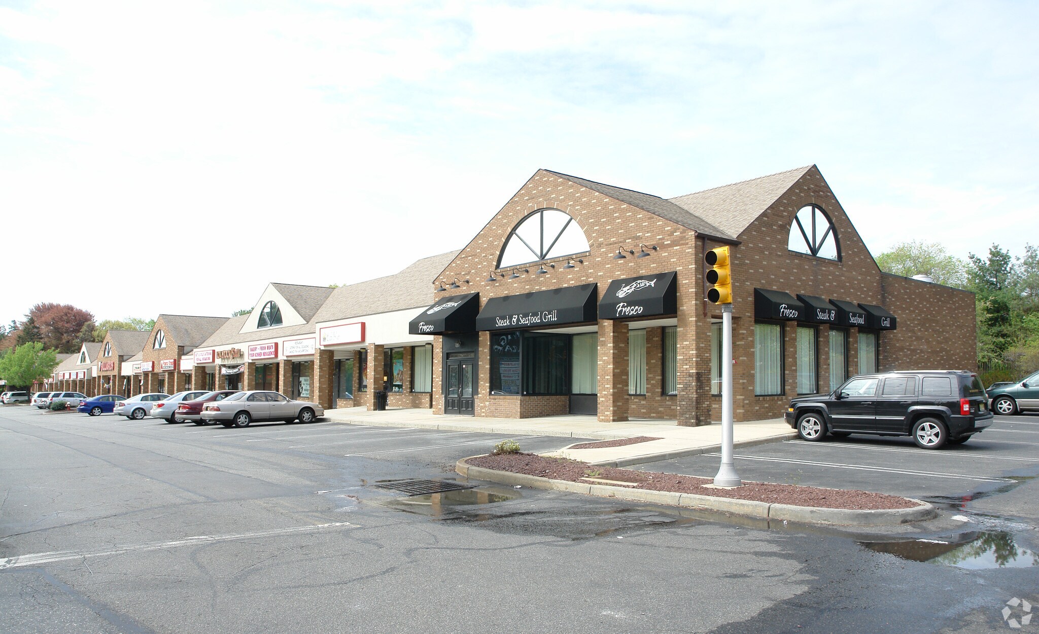 200-270 Ryders Ln, Milltown, NJ for sale Primary Photo- Image 1 of 1