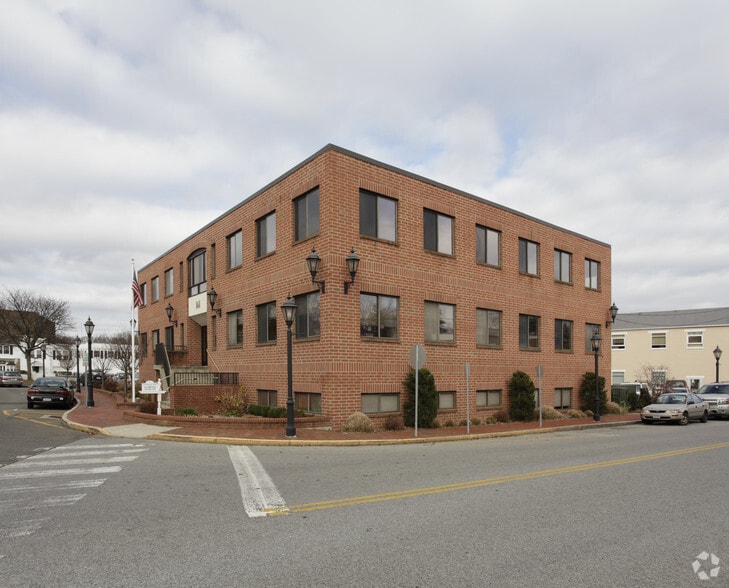 161 Cherry St, New Canaan, CT for lease - Building Photo - Image 3 of 41