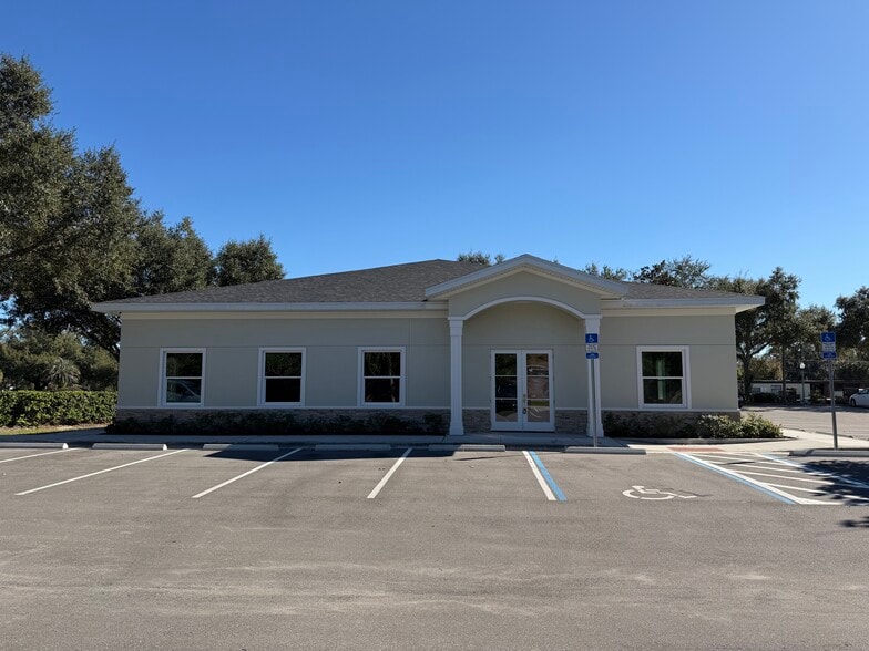 108 S Park Ave, Apopka, FL for lease - Building Photo - Image 2 of 10