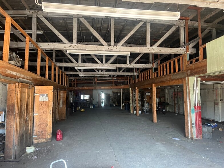 19 N Benton St, Kennewick, WA for sale - Building Photo - Image 2 of 11