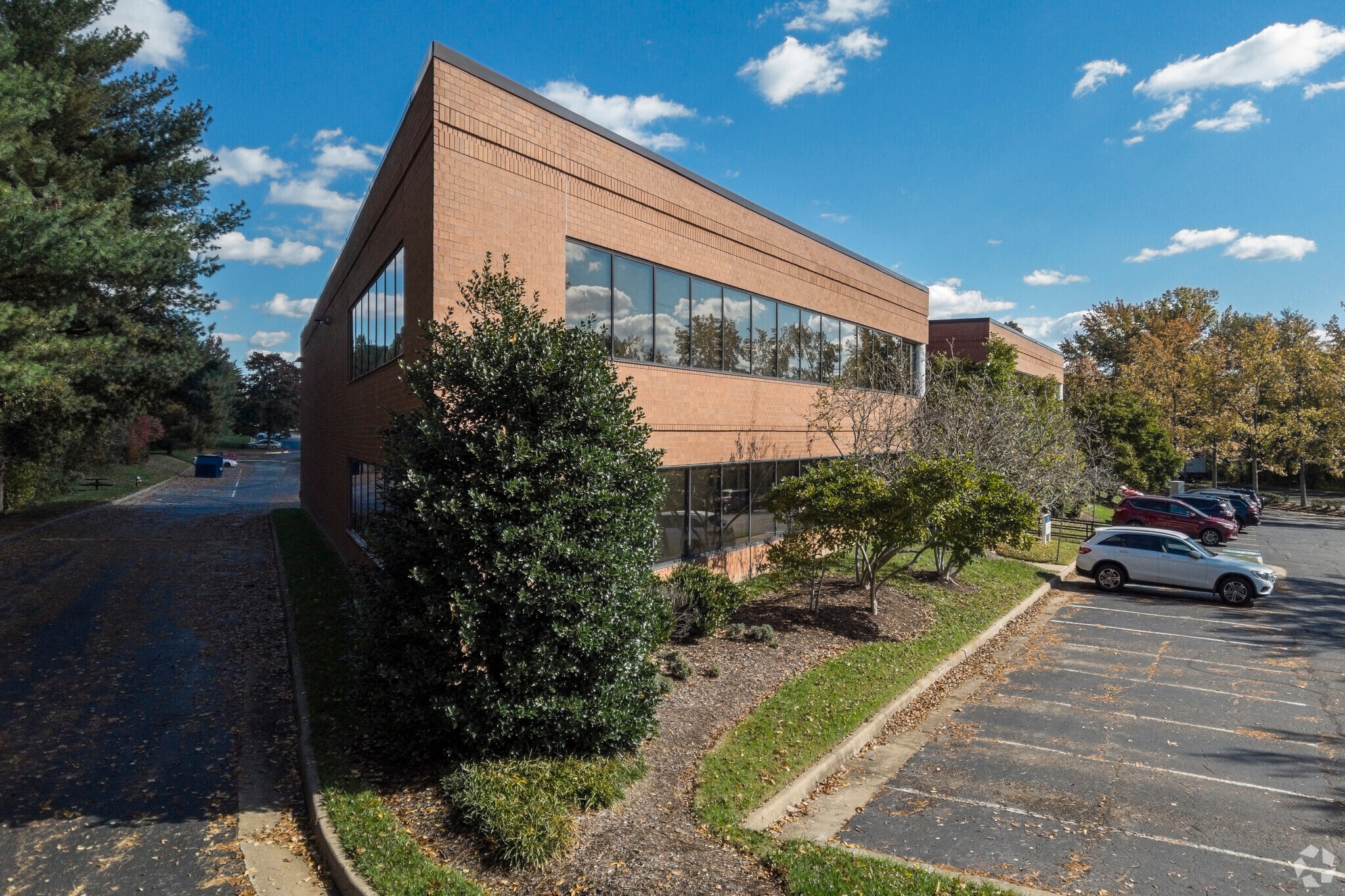 8560 Cinder Bed Rd, Lorton, VA 22079 - Gateway 95 Business Park | LoopNet