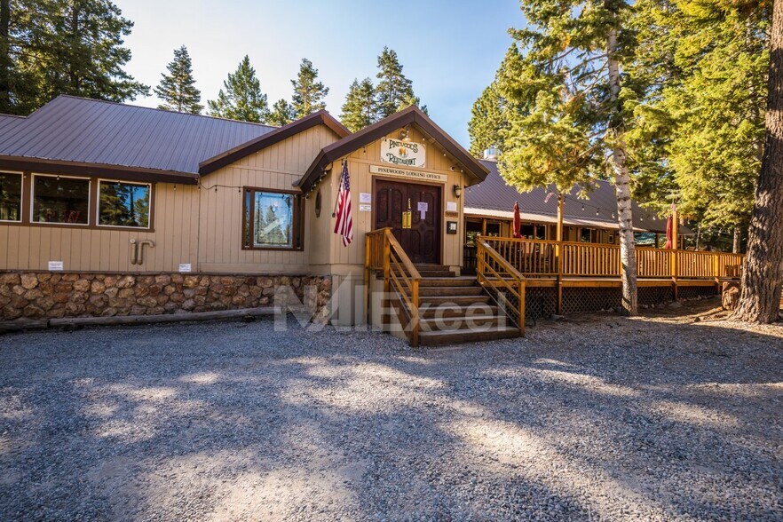 1460 E Duck Creek Ridge Rd, Duck Creek Village, UT for sale - Building Photo - Image 1 of 1