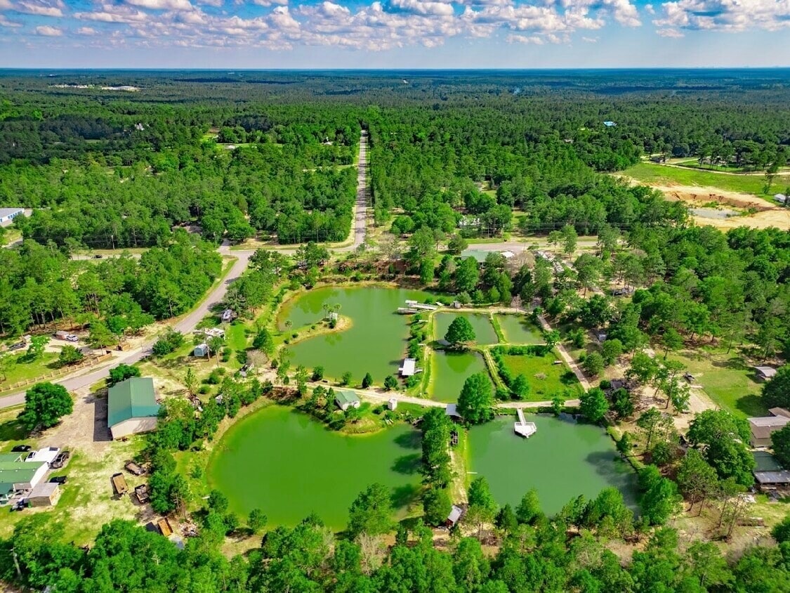 6291 Coy Burgess Loop, Defuniak Springs, FL for sale Building Photo- Image 1 of 8