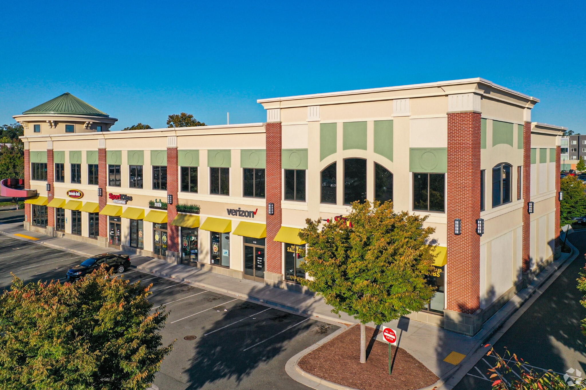 1700 Willow Lawn Dr, Richmond, VA 23230 Willow Lawn Plaza