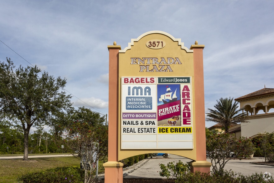 3571 Del Prado Blvd, Cape Coral, FL for lease - Building Photo - Image 2 of 4