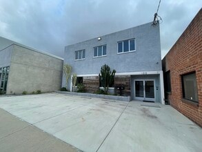 122 Penn St, El Segundo, CA for lease Interior Photo- Image 1 of 8