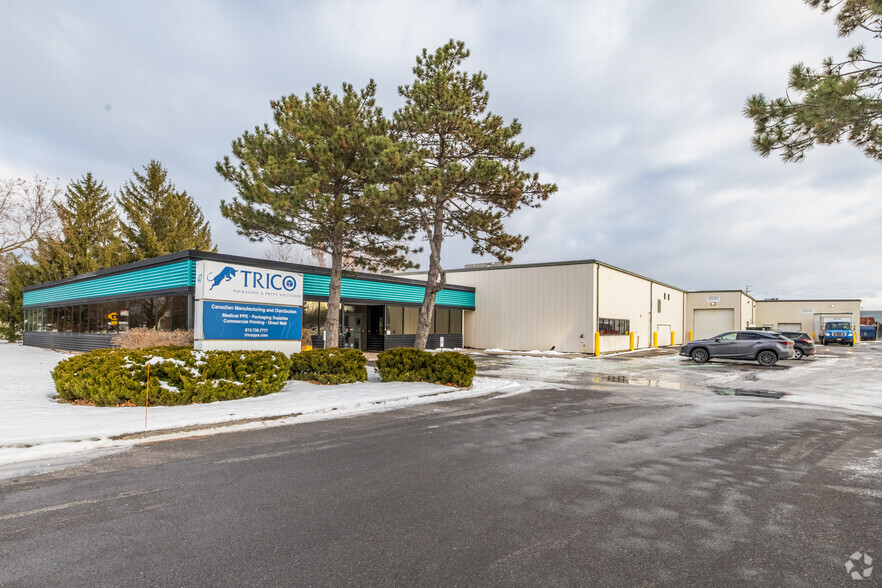 47 Antares Dr, Ottawa, ON for lease - Primary Photo - Image 1 of 4