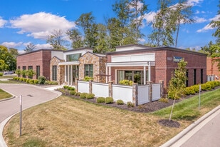 10627 Techwoods Cir, Blue Ash OH - Motel