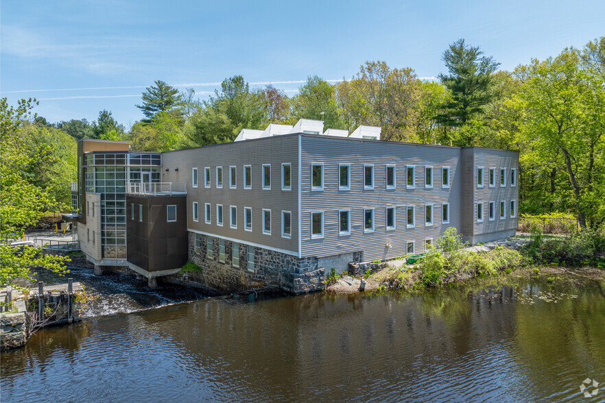 11 School St, North Chelmsford, MA for sale - Primary Photo - Image 3 of 27