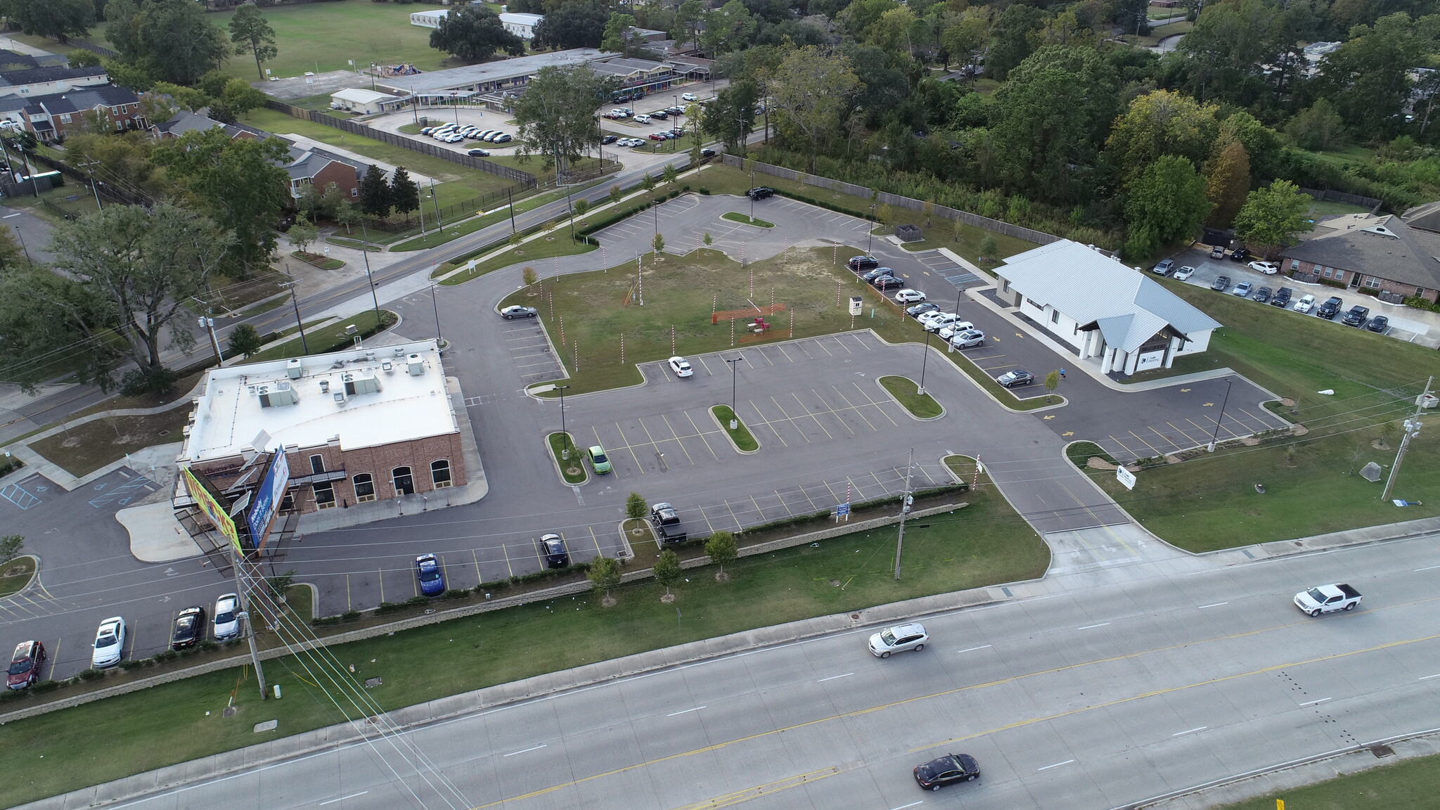 9440 Perkins Rd, Baton Rouge, LA for lease Primary Photo- Image 1 of 13