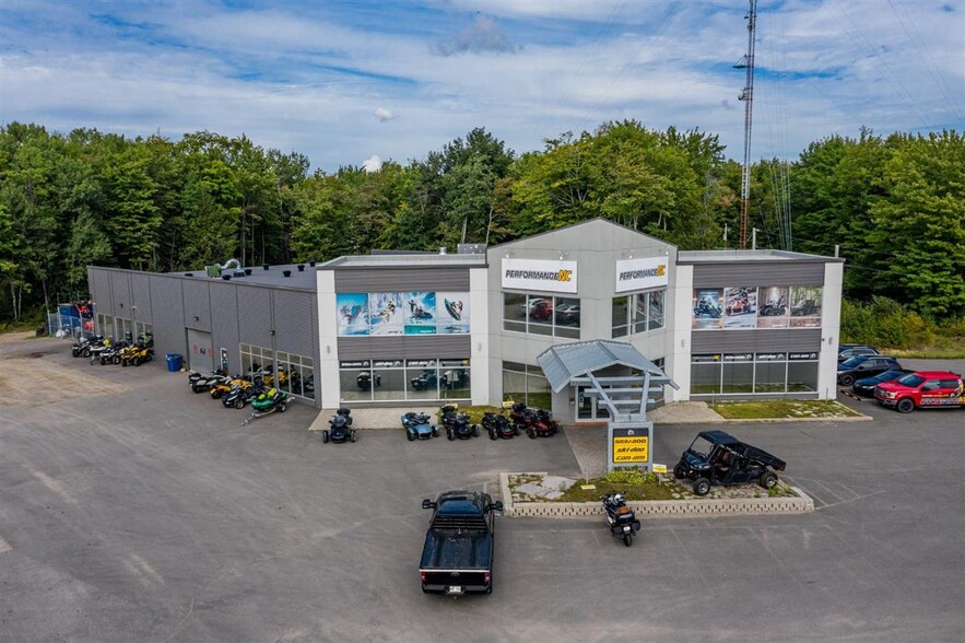 1200 Boul De La Gabelle, Trois-Rivières, QC for lease - Primary Photo - Image 1 of 7