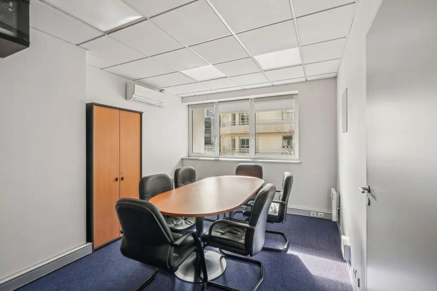 19 Rue Diderot, Issy-les-Moulineaux for lease - Building Photo - Image 2 of 13