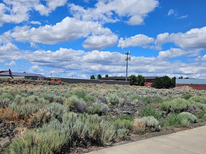 Lot 102-103 Deerhound Ave, Redmond, OR for lease - Other - Image 2 of 2