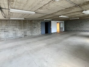 547 Lincoln Ave, Bellevue, PA for lease Interior Photo- Image 2 of 7