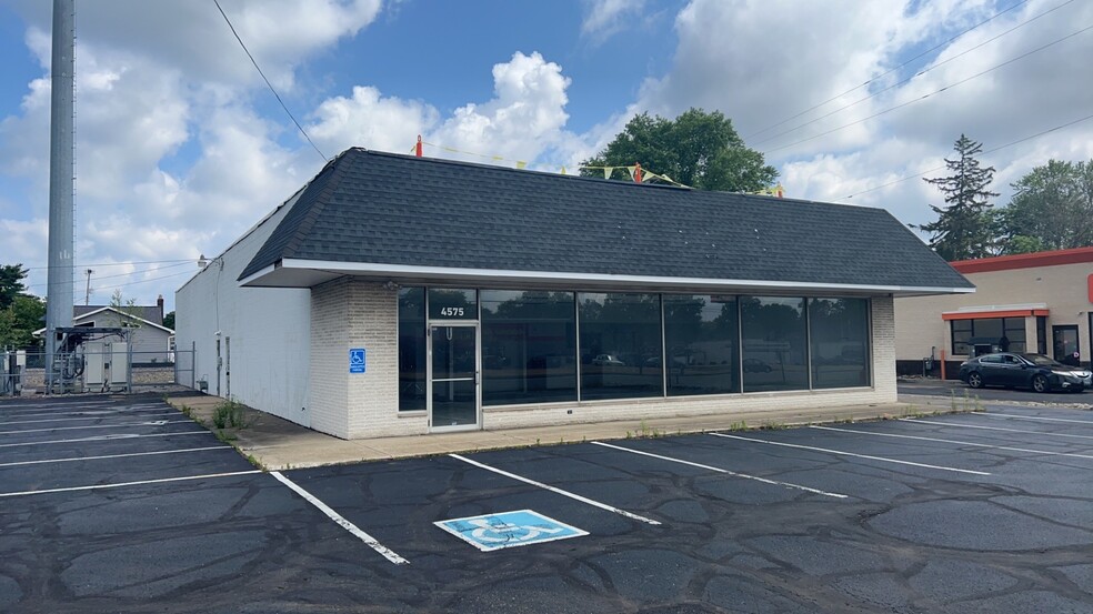 4575 W Tuscarawas St, Canton, OH 44708 - PPG Paint Center | LoopNet